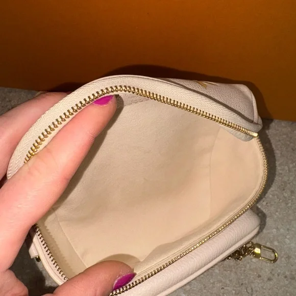 🩷sold🩷Louis Vuitton Mini Bumbag By the Pool - Picture 11 of 15